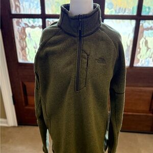 North face Men’s Quarter Zip Thick Jacket Men’s L Olive Outdoor Warm Comfy Cold